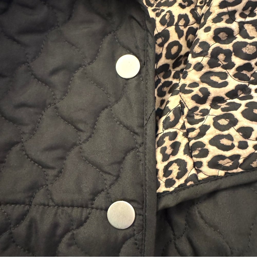 CHICO’S Cheetah Reversible Quilt Jacket Sz 0 - Picture 6 of 16